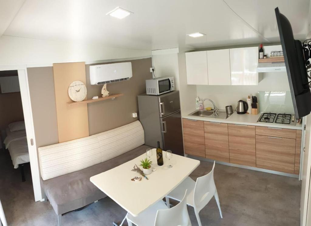 Oaza Mira Mobile Houses - Camp Basko Polje #Bestoffer Baska Voda Exterior photo